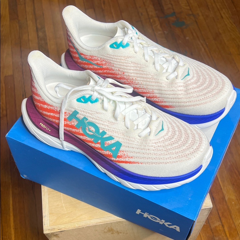 HOKA Mach 5